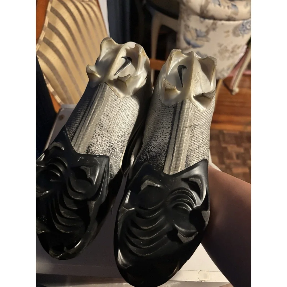 Nike product pair